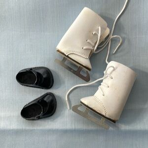 Vintage doll shoes and skates, white vinyl ice skates / black vinyl shoes